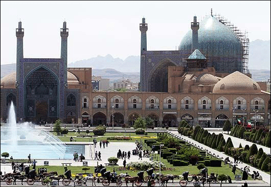 نقش جهان اصفهان در فهرست یونسکو باقی میماند؟