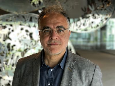 معمار و مجسمهساز لبنانی در موزه هنرهای معاصر تهران سخنرانی می کند