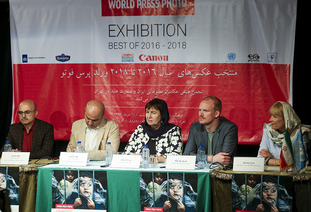 منتخب عکسهای مطبوعاتی جهان در ایران نمایش داده می‌شود