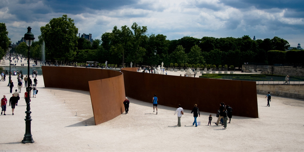 Richard serra`s sculpture "clara-clara" could finally find a permanent home in paris