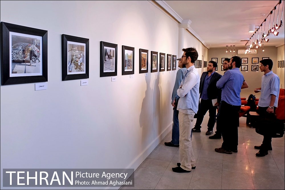 گزارش تصویری نمایشگاه گروهی عکس" تهران شهر زندگی" درگالری شماره یک ارسباران