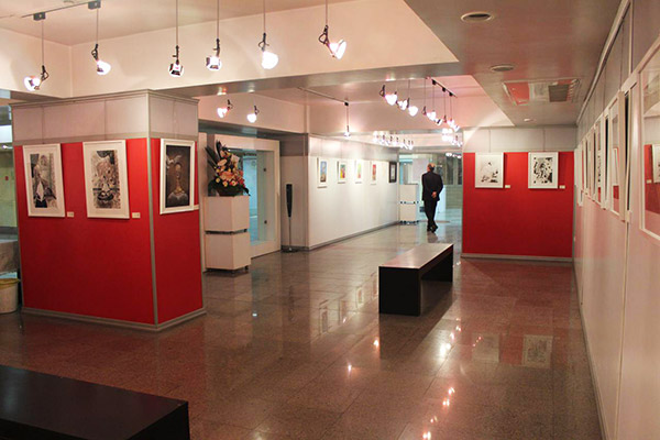 گزارش تصویری نمایشگاه تصویرسازی گروه هنری «وارونه» در حوزه هنری(6آذر95)