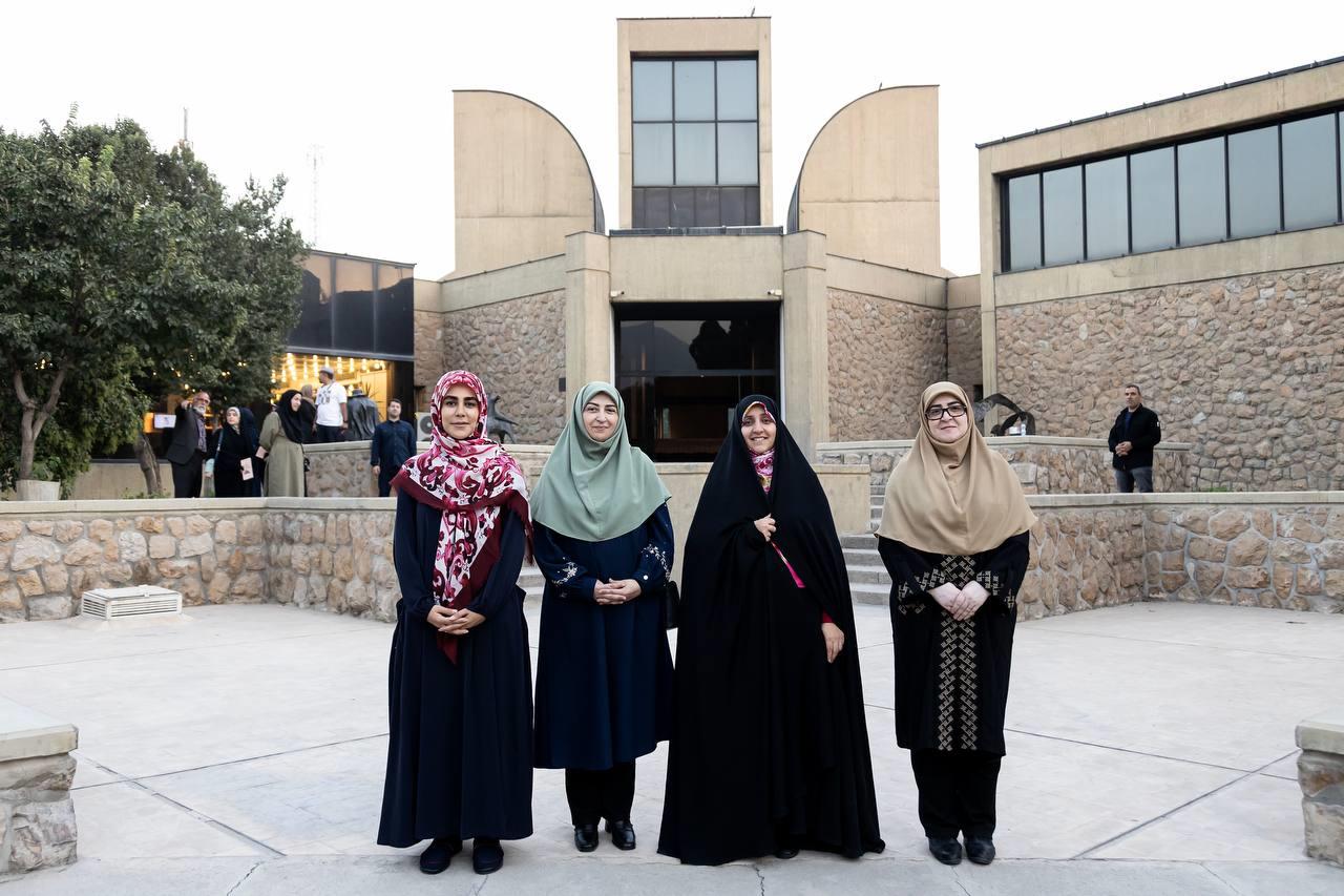 زنانِ هیئت دولت « به گزارش زنان» را دیدند